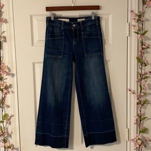 Cropped wide legged jean